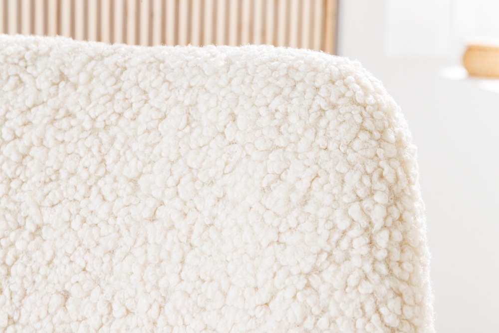 Design Stuhl SCANDINAVIA MEISTERSTÜCK creme Bouclé schwarze Metallbeine