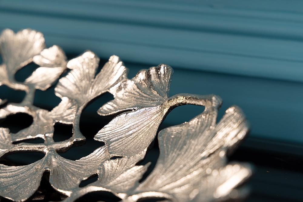 Dekorative Schale GINKGO LEAFS 50cm silber handmade Metall
