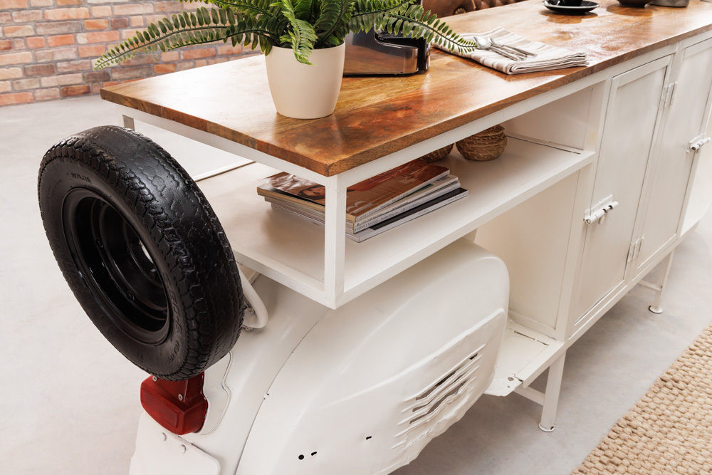 Extravaganter Barschrank SCOOTER 250cm weiß Retro-Konsole Motorroller mit Mangoholz Upcycling