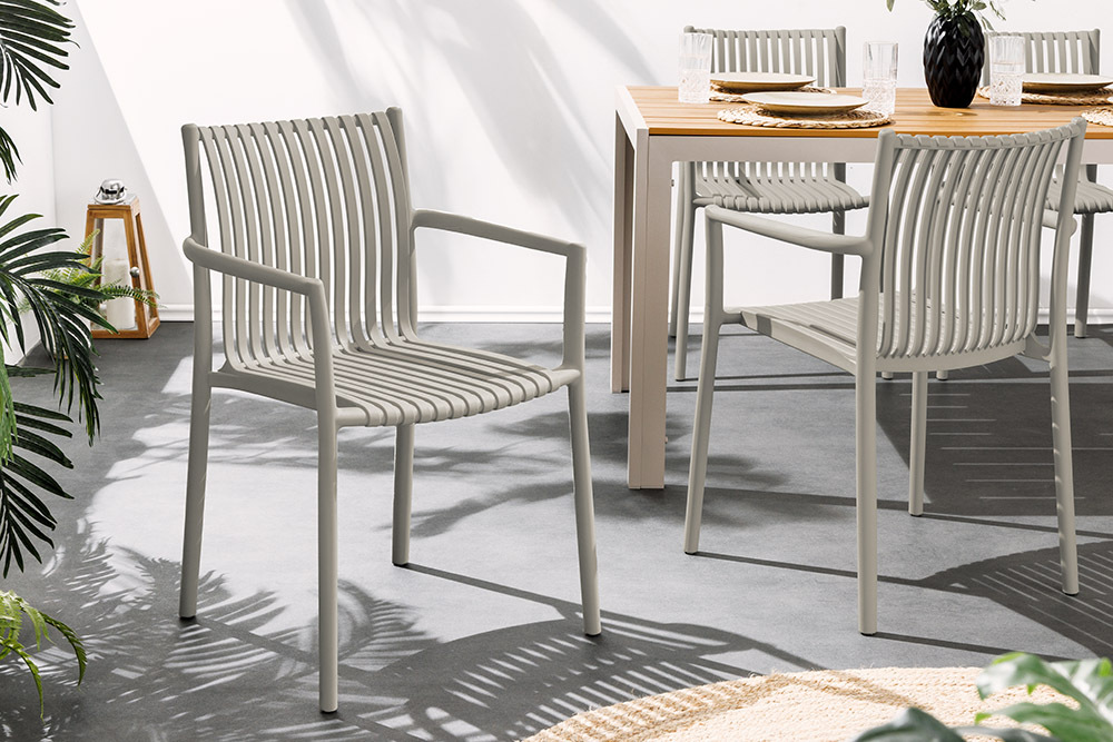 In- und Outdoor Stuhl STUDIO ITALIA greige stapelbar wetterfest Gartenstuhl