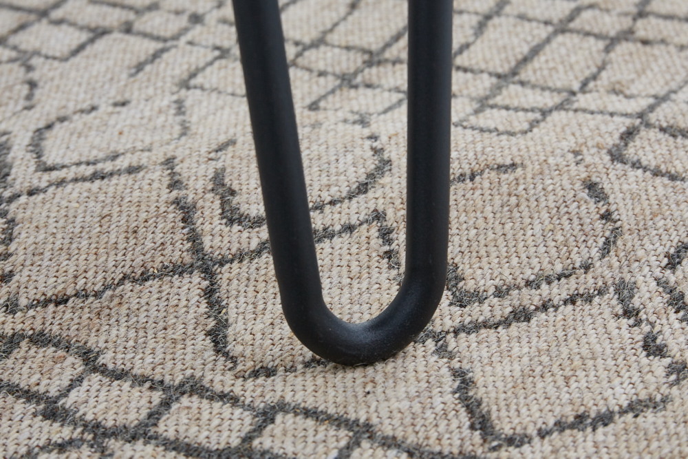 Massivholz Esstisch SCORPION 70cm vintage braun Akazie schwarze Metallbeine Hairpin Legs