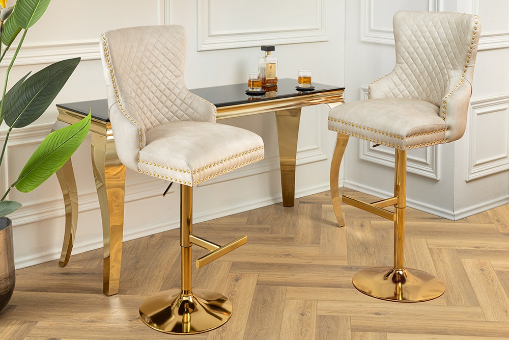 Höhenverstellbarer Barhocker CASTLE DELUXE beige Samt gold Edelstahl mit Löwenkopf