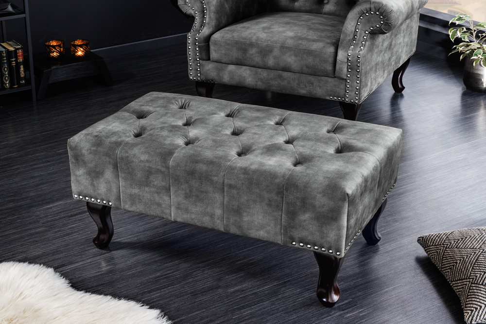 Design Sitzhocker CHESTERFIELD 80cm grau Samt Knopfheftung Nietenbesatz