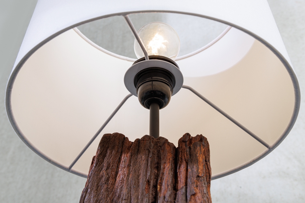 Design Tischlampe ROUSILIQUE 60cm natur weiß rund Treibholz handgearbeitet