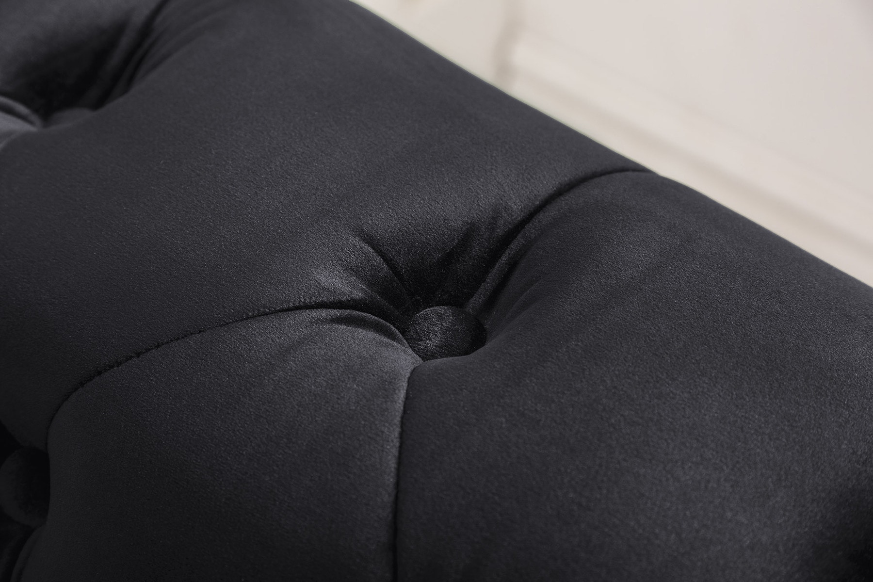 Barock Sofa CHESTERFIELD 205cm schwarz Samt Federkern Knopfheftung 3-Sitzer Couch