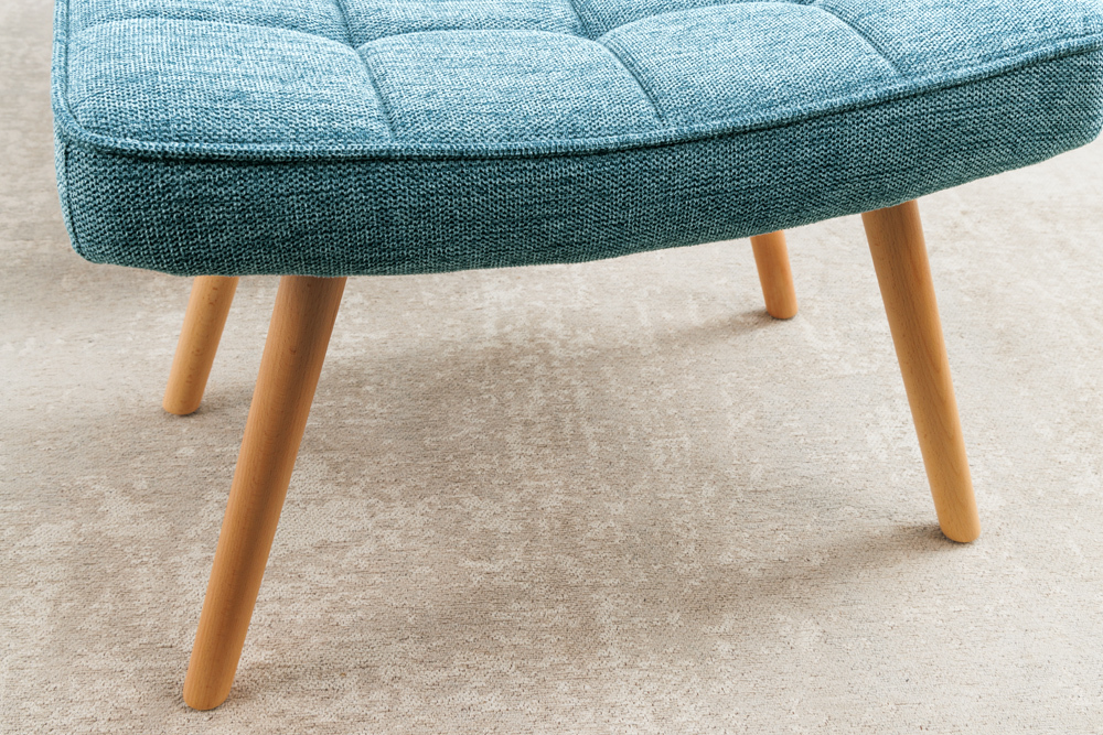 Moderner Hocker SCANDINAVIA blau Strukturstoff Massivholz-Beine Fußhocker