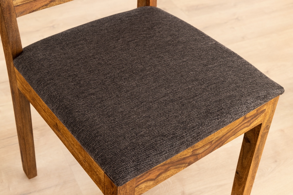 Massivholz Stuhl PURE braun stone finish graubraun Sheesham mit Strukturstoffbezug