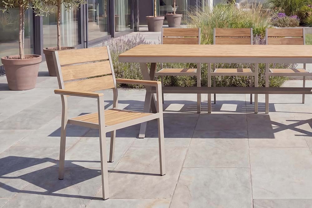 Moderner Gartenstuhl DESIGNO 90cm natur greige Aluminium stapelbar wetterfest
