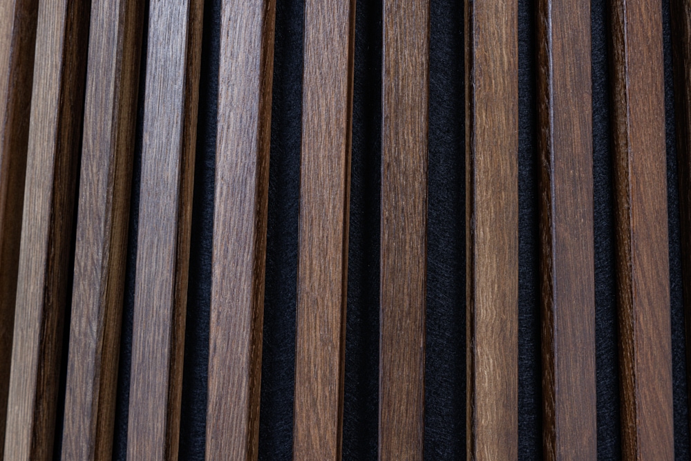 Runder Esstisch VALHALLA WOOD 120cm smoked Eichenholz Säulenfuß