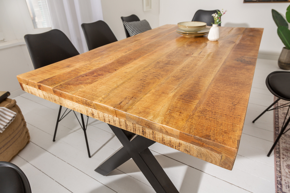 Massiver Esstisch IRON CRAFT 140cm Mangoholz schwarz Metall Industrial Design
