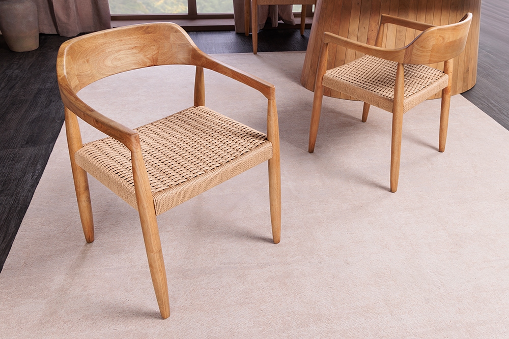 Design Armlehnen-Stuhl KENNEDY natur aus recyceltem Pinienholz mit Korbgeflecht