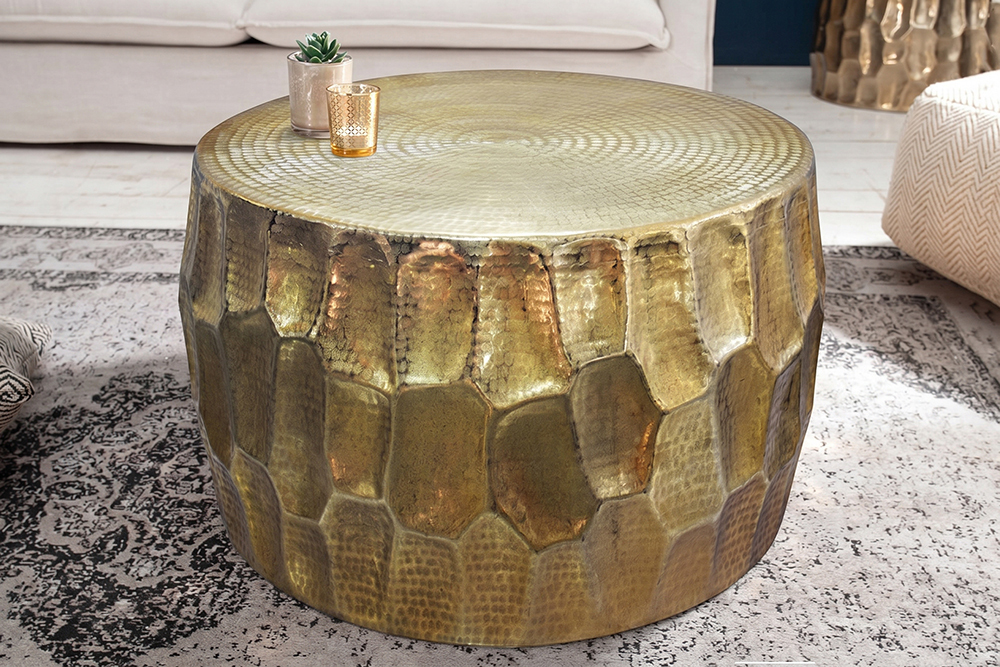 Runder Couchtisch ORGANIC ORIENT 70cm gold Metall Hammerschlag 3D-Design handmade