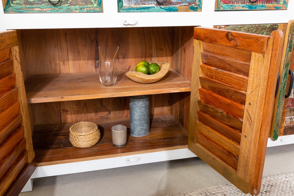 Einzigartiges Sideboard JAKARTA 160cm weiß bunt recyceltes Massivholz aus Fischerbooten