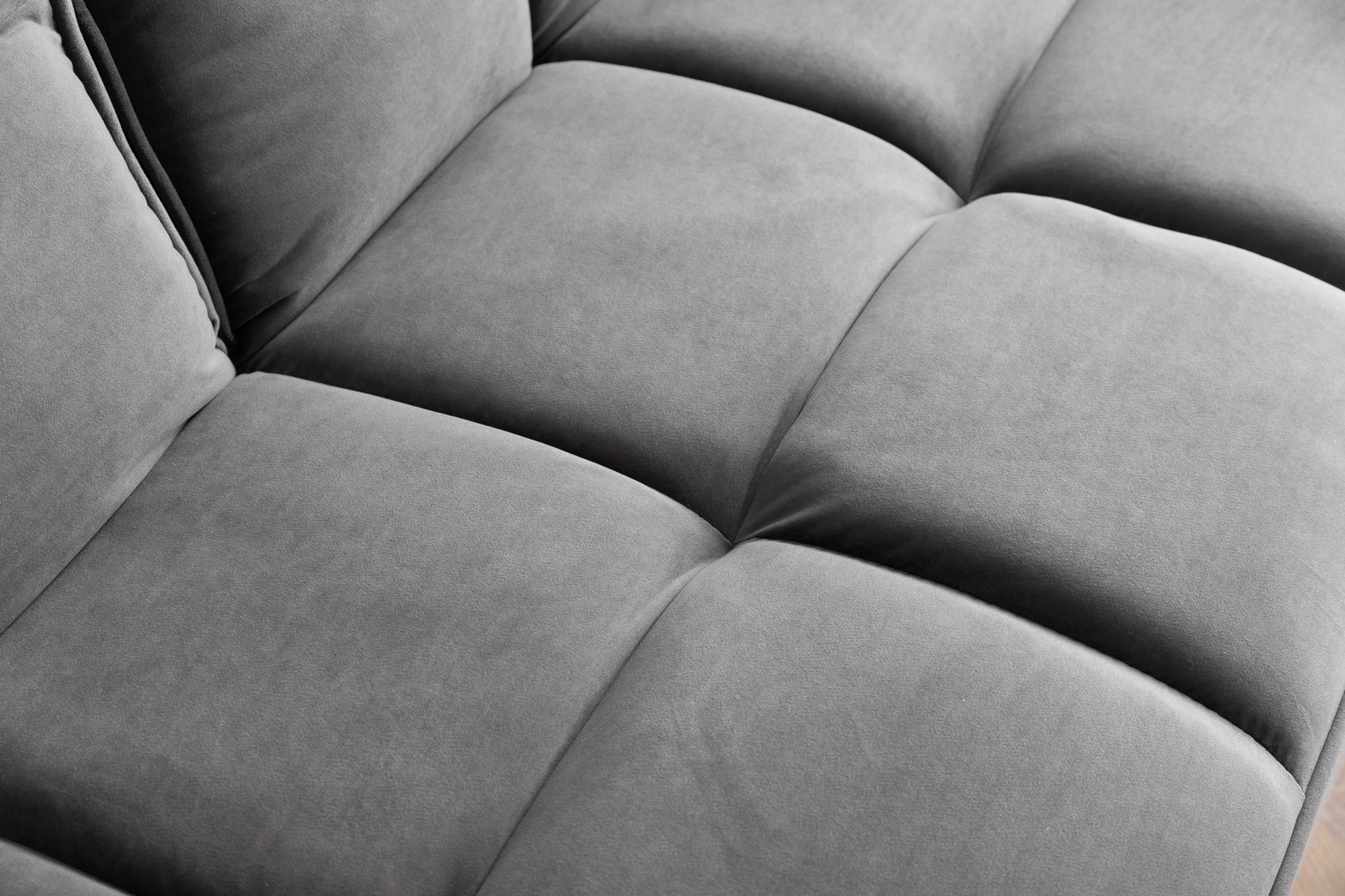 Retro Schlafsofa BOUTIQUE 215cm grau Samt 3-Sitzer mit schwarzen Füßen