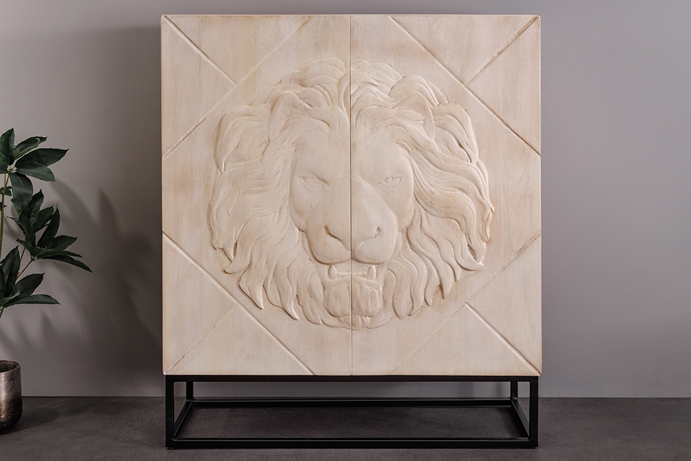 Massives Highboard LION 120cm creme Mangoholz schwarz Metall 3D Schnitzereien Kunstwerk