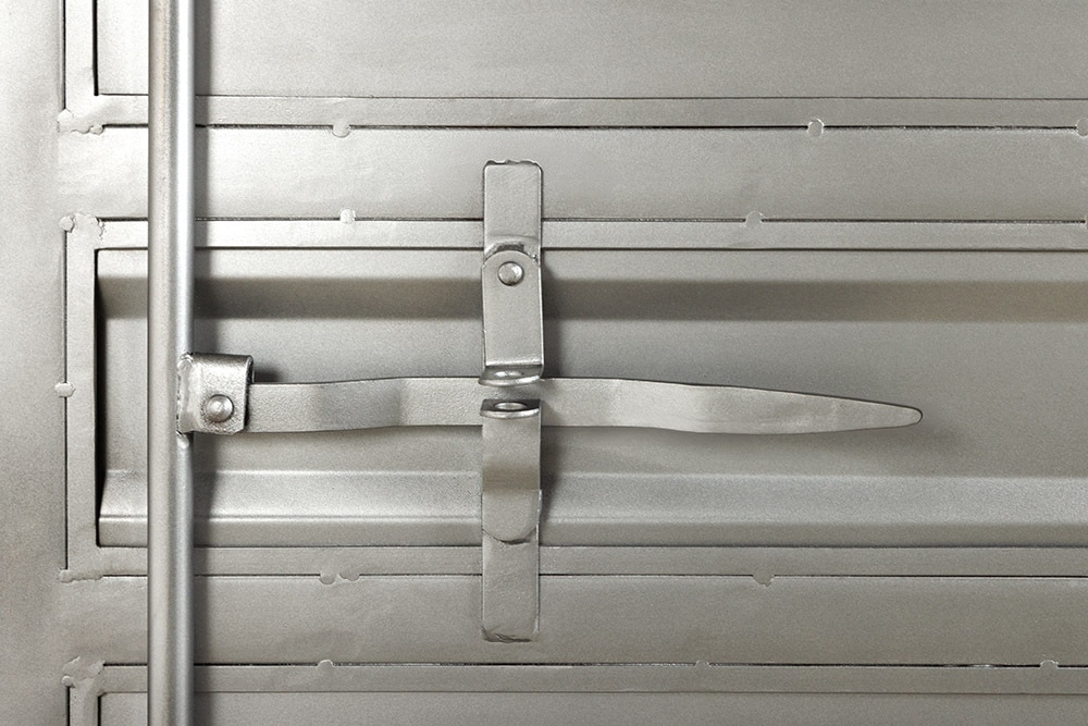 Design Aktenschrank GLOBETROTTER 180cm grau Eisen Container Upcycling Highboard