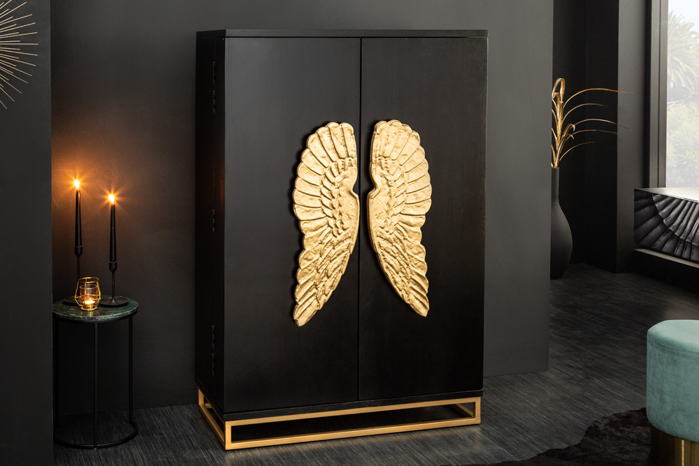 Extravaganter Barschrank ANGEL 140cm schwarz Mangoholz mit goldenen Flügeln