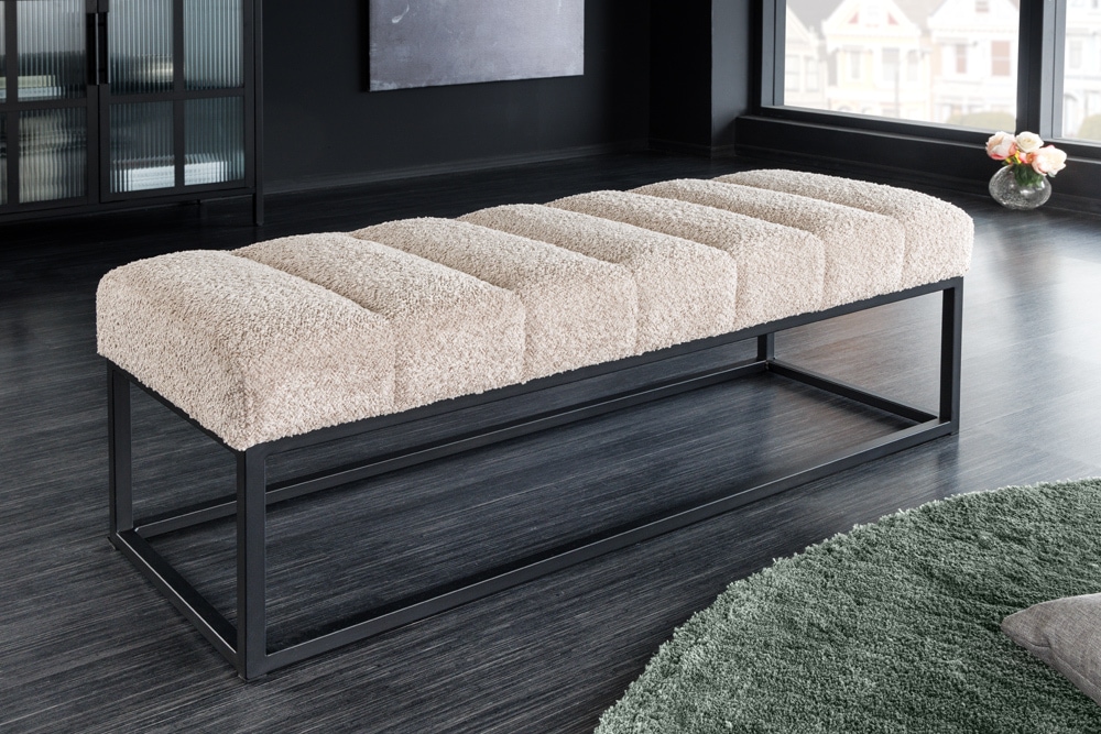 Design Sitzbank PETIT BEAUTÉ 110cm champagner greige Bouclé schwarzes Metallgestell