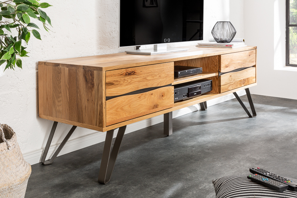 Massives TV-Board LIVING EDGE 160cm Wildeiche geölt Baumkanten Lowboard