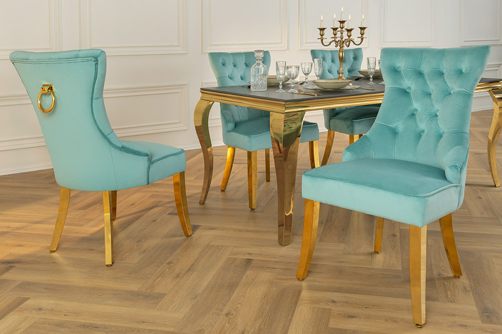 Chesterfield Stuhl CASTLE blau Samt goldene Edelstahlbeine mit Komfortgriff