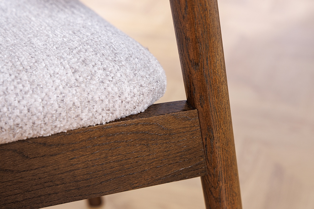 Design Stuhl VALHALLA WOOD braun Eiche smoke Walnuss Massivholz beige Strukturstoff