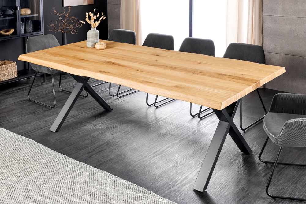 Massivholz Esstisch WILD OAK 160cm natur Wildeiche Baumkante geölt schwarz X-Gestell