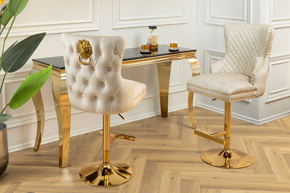 Höhenverstellbarer Barhocker CASTLE DELUXE beige Samt gold Edelstahl mit Löwenkopf