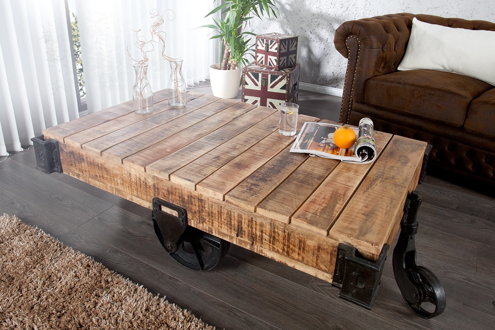 Massiver Design Couchtisch RAILWAY 110cm Mangoholz mit 4 Rädern