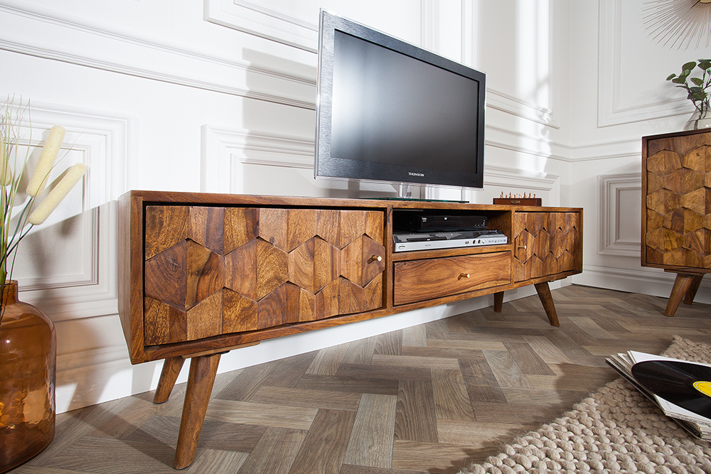 Massives TV-Board MYSTIC LIVING 140cm braun Sheesham Massivholz stone finish 3D -Front