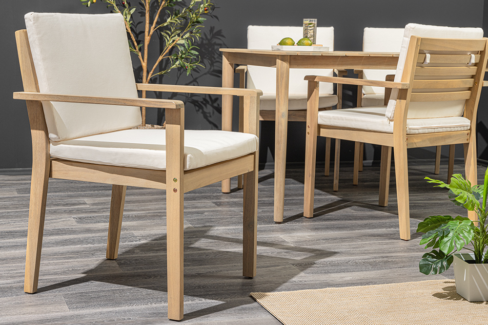 Massiver Gartenstuhl KOPENHAGEN natur Akazienholz beige Outdoor inkl. Kissen