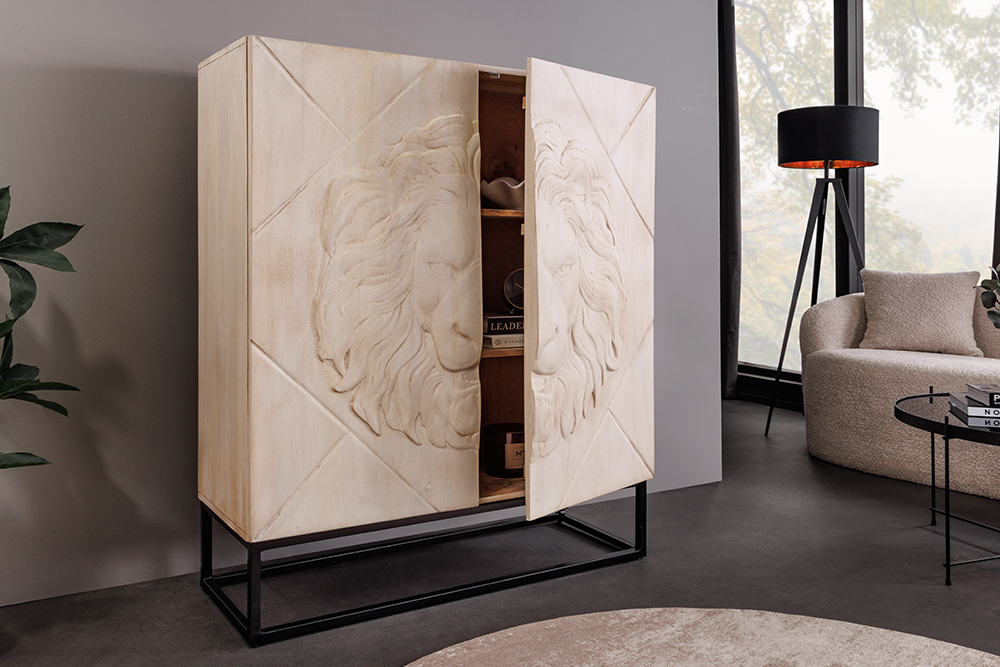 Massives Highboard LION 120cm creme Mangoholz schwarz Metall 3D Schnitzereien Kunstwerk