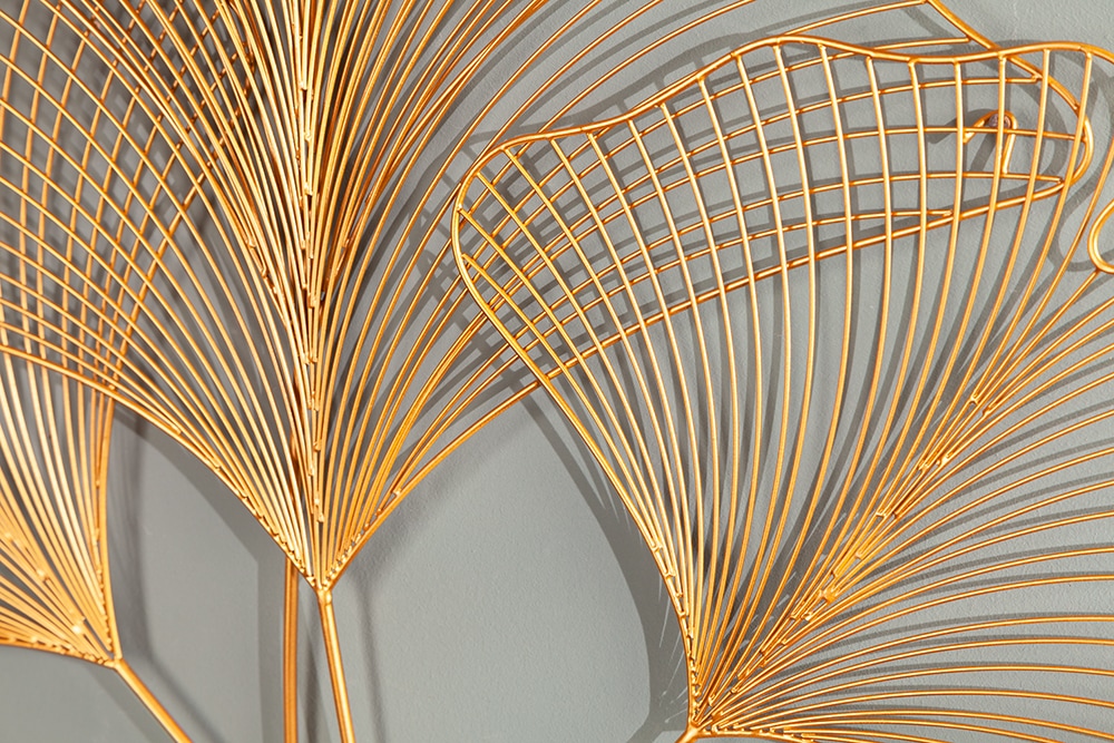 Elegante Wanddeko GINKGO 90cm gold in filigraner Blattform
