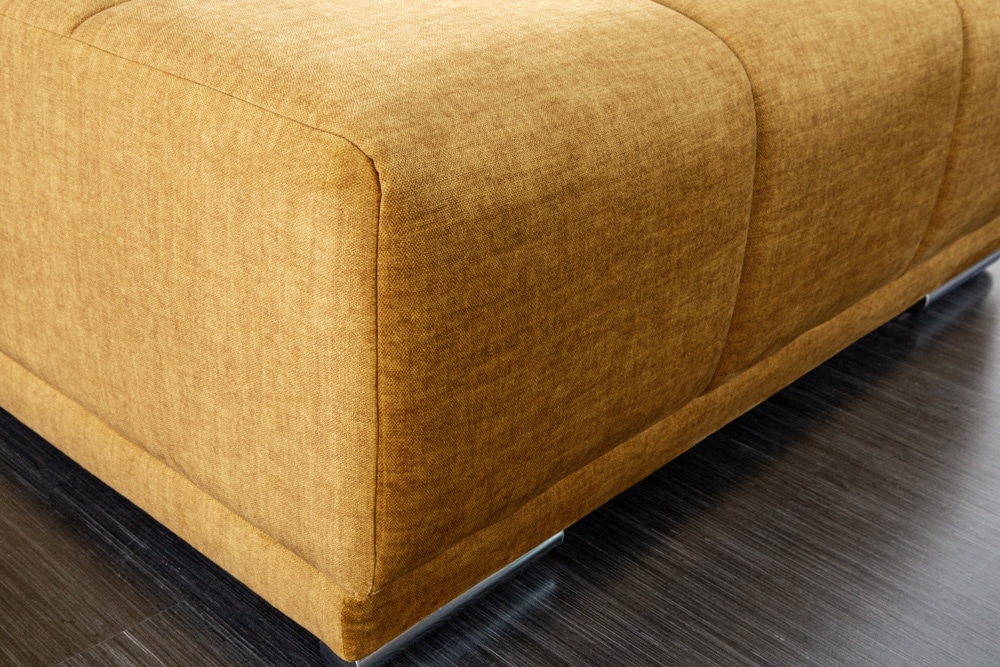 Extravaganter Hocker ELEGANCIA 110cm senfgelb Vogue Velours Samt mit Ziersteppung