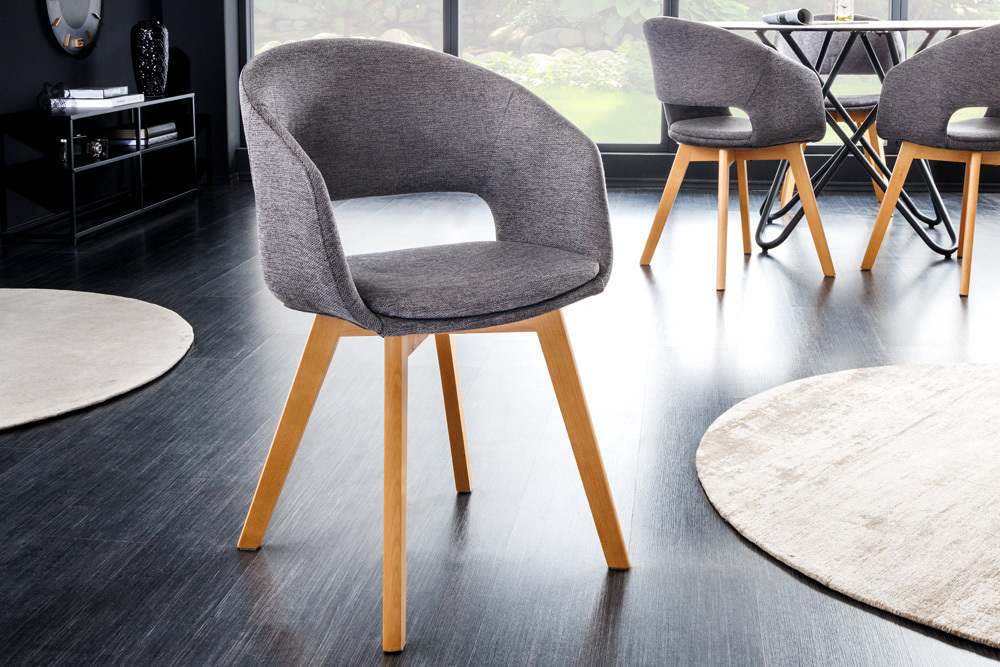 Design Stuhl NORDIC STAR grau Strukturstoff Massivholz mit Armlehne gepolstert