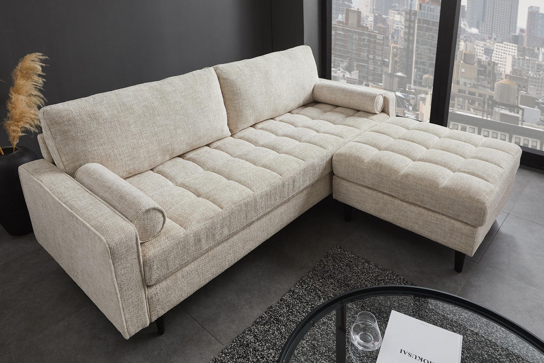 Design Sofa COZY VELVET 220cm beige Chenille Federkern 3-Sitzer mit goldener Kappe
