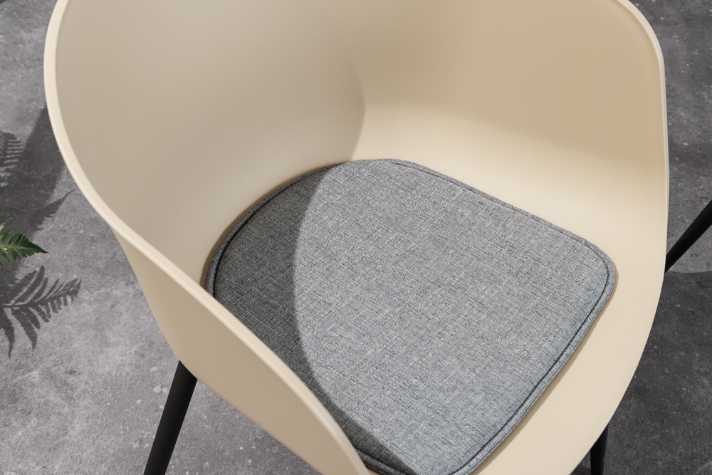 Moderner Stuhl DESIGNO greige schwarz Kunststoff Gartenstuhl mit Armlehnen Indoor Outdoor