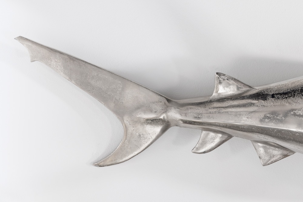 Maritime Wanddekoration HAI 105cm silber rechts Metall Haifisch Design Skulptur