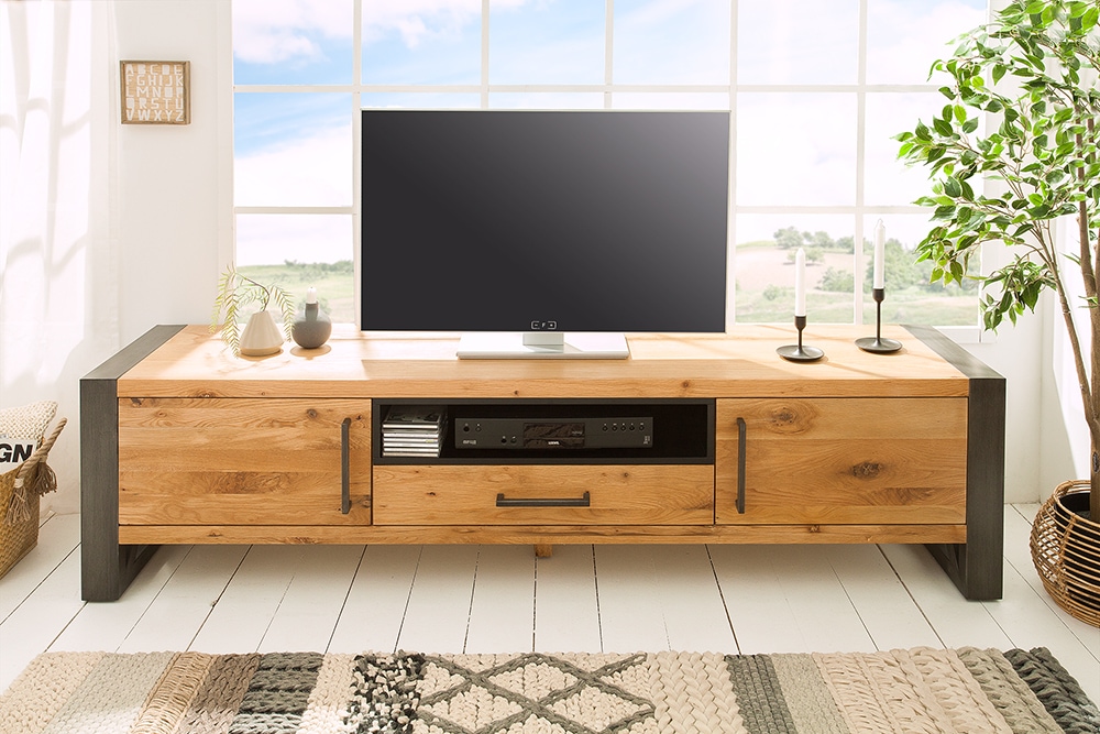 Massives TV-Board THOR 200cm Wild Eiche geölt Lowboard im Industrial Design