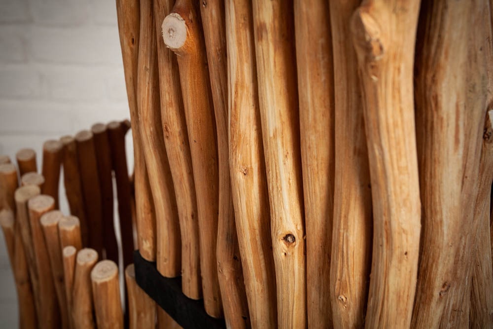 Handgefertigte Stehlampe EUPHORIA 154cm Longan-Holz mit vier Schirmen