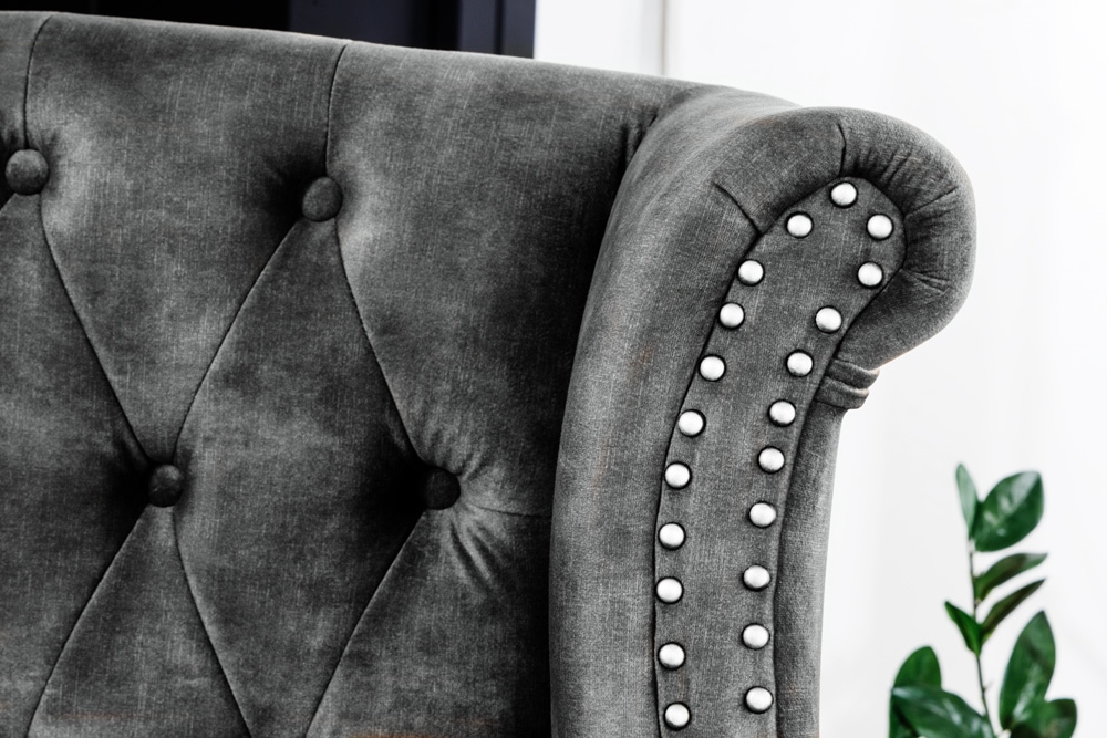 Design Ohrensessel CHESTERFIELD 105cm grau Samt silber Nieten