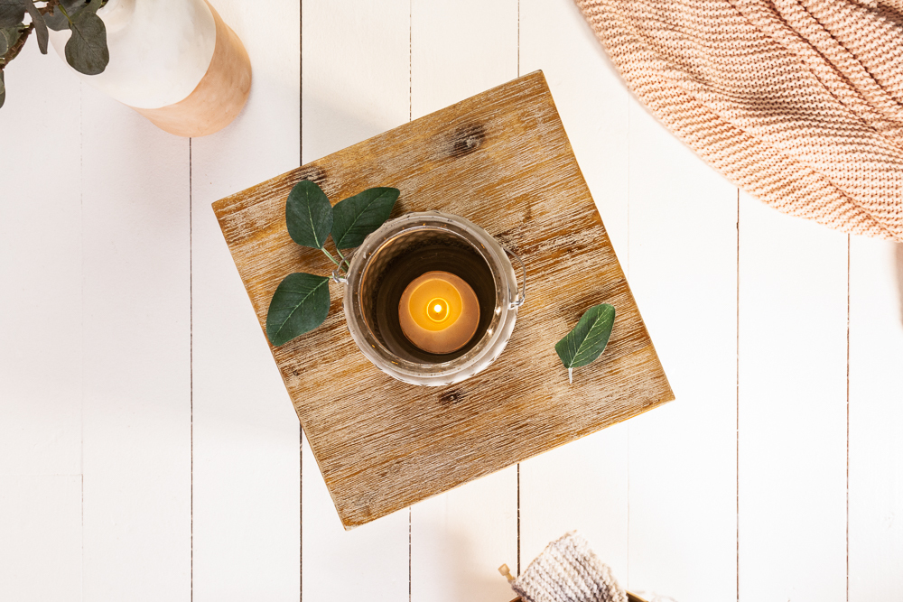 Massivholz Dekosäule COLUMNA 50cm Akazie teak-grau gekälkt Beistelltisch