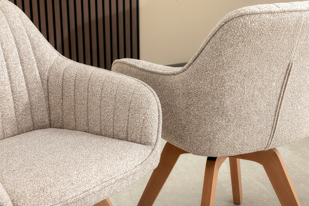 Design Stuhl LIVORNO beige Strukturstoff Massivholzbeine drehbar Auto-Return-Funktion
