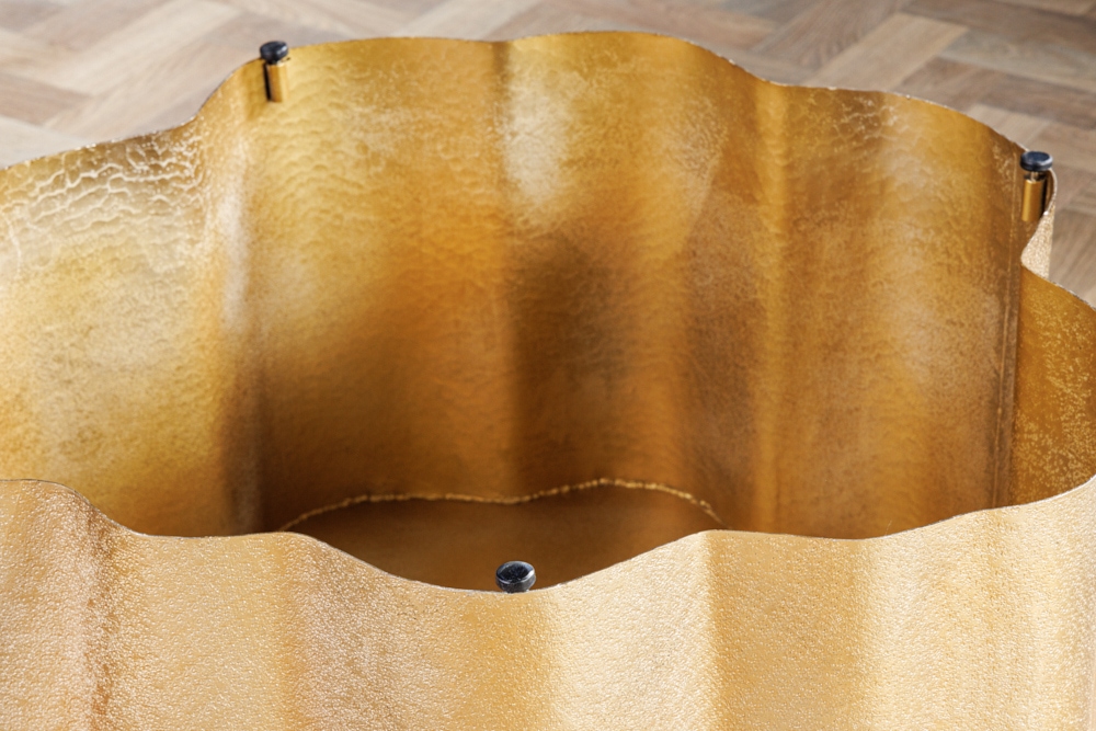 Design Couchtisch ORGANIC ORIENT 75cm gold Handarbeit