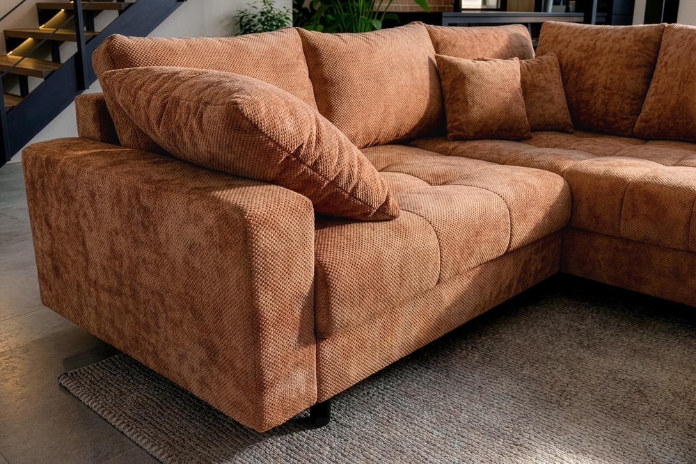 Modernes Ecksofa KENT 220cm rostbraun Chenille inkl. Hocker Federkern Wohnlandschaft