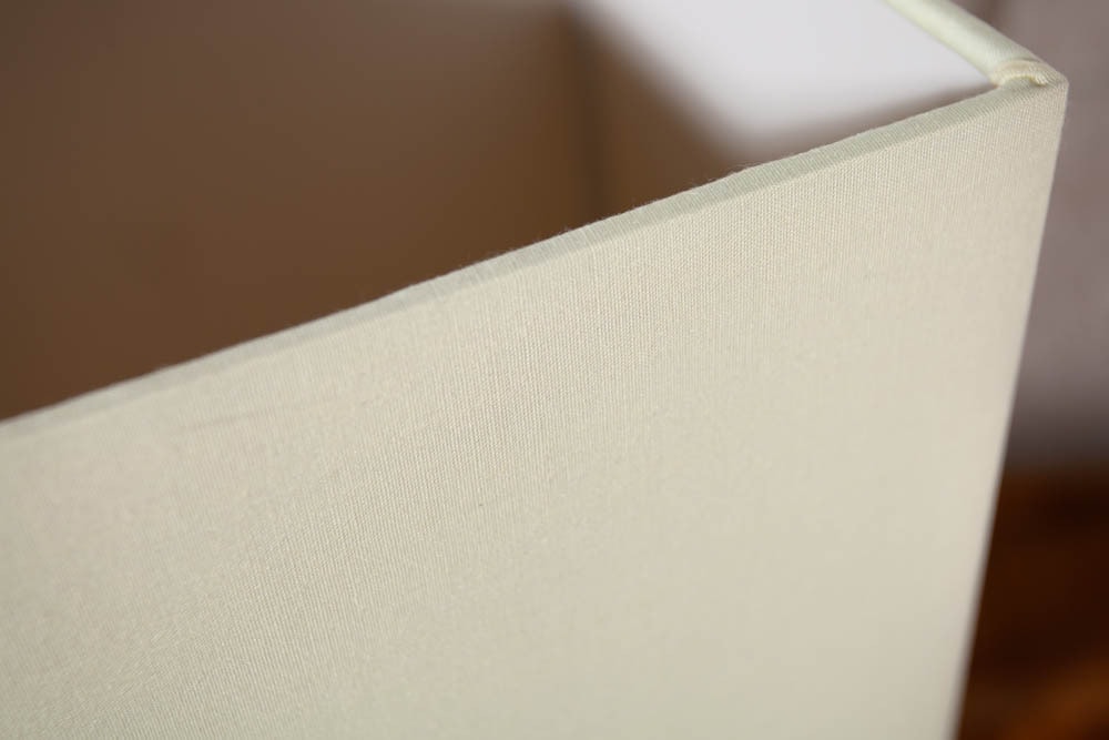 Handgearbeitete Treibholz Tischleuchte EUPHORIA 45cm beige mit Leinenschirm